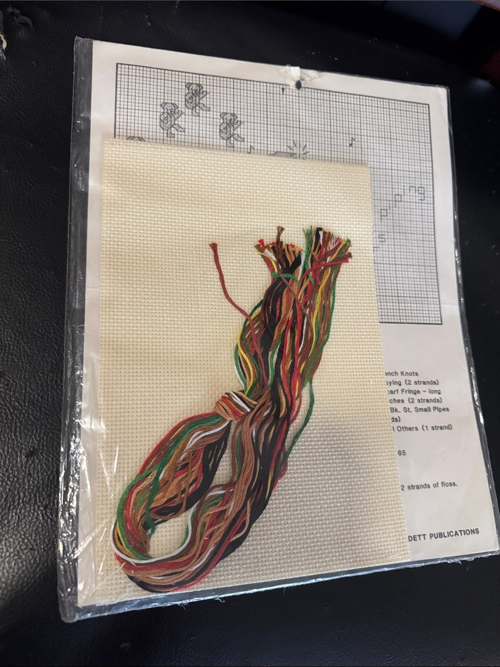 Pipers Piping Christmas Cross Stitch Kit - Green/Red Accents - Picture 2 of 2
